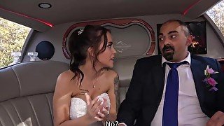 Pornstar gets anus fucked by injured man