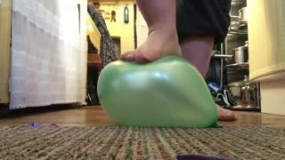 foot stuff clip