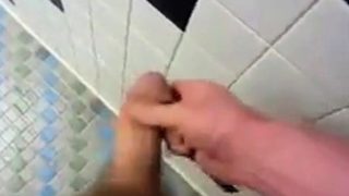 Str8 cruising in public shower