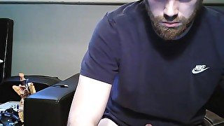 Boy Wanks On Webcam And Cums on His Beard - MattThom98