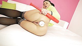 Sam Zee 2in1 Bat Play & Large Toys DP/DAP Piss Filled Ass & Drink Facial - PissVids