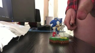 Cumming on Sonic The Hedgehog Figurine