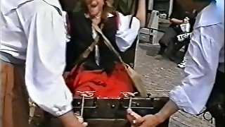 Best Renfaire Tickling Video Ever