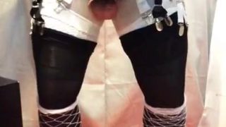 SHOWFUCK  GETTING OFF SPUNK-PUMP RINGS SISSY BREEZY