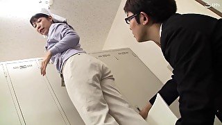 CJ1002-Sex with a working lascivious mature wife（4）