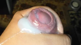 ДРОЧУ ЧЛЕН. КРУПНЫЙ ПЛАН. СПЕРМА. MASTURBATING. CLOSE-UP.