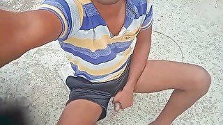 Village Boy Ne Apni Chachi Ko Dekh Kar hilaya Sex Video