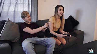 Jamie Young - In Cute Gamer Girl Gets Creampied By Her Boyfriend