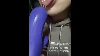 Powerful blowjob from the hottie