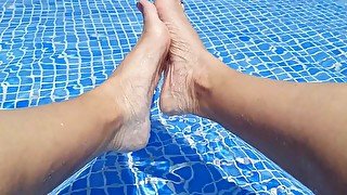 My sexy feet at the pool!! P-2