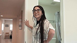 Pretty lady is going to really get freaky with a serious byeur