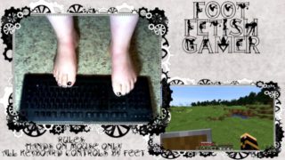 Sexy Gamer Girl Playing Minecraft with her Feet