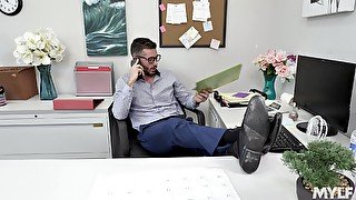 Deep sex at the office with the petite girl on her first day