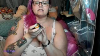 Sara Reviews Naughty Bits Shake Your Ass Buttplug