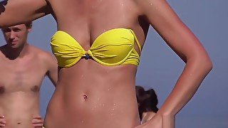 Sexy Bikini Cameltoe Beach Girls