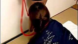 Tied Up Yuuna Akimoto Blows Two Guys After Cumming