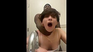 Latina makes sexy faces when she cums -DaNvstys