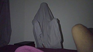 👻Fantasma real aparece en mi cuarto😱 y me folla, zombie culona Halloween