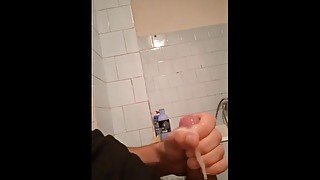 Twink's BIG DICK cums in his hand!