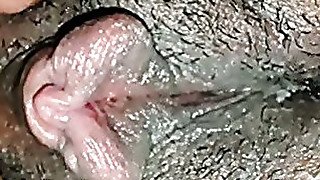 Close-up pussy and clit eating in home made video