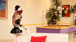 Latex maid Joanna Angel shows his cock hardcore pleasures