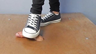 Converse cockcrush and shoejob with cumshot