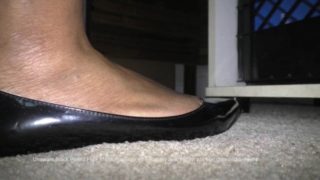 amaninheels | Giant Crossdresser | Unaware Black Patent Flats (teaser)