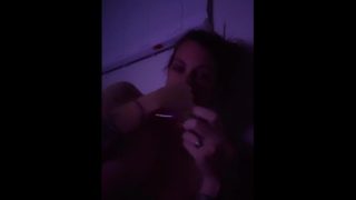 Milf Tokin a Latenight Bowl in Bed