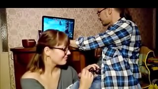 Blowjob for a gamer from an amateur girl