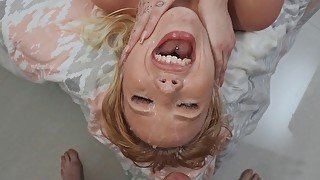 Dixie Lynn gets fucked and facialed by Peter Green