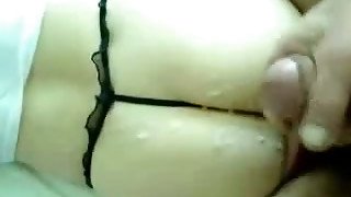 Horny dude really enjoys spraying his seed all over his GF's ass