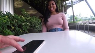 Isabellekim Vibrator in Shopping Mall / Colombiana Teen