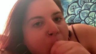 BBW gives blowjob and eats cum 