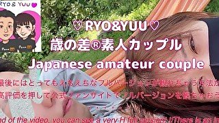 可愛い女子大生が全裸で露出散歩！ 紅葉の名所で野外フェラチオ♡RYO＆YUU♡素人カップル/年の差/10代/美少女/スマホ撮影/口内射精/スタイル抜群/美乳/スリム/English subtitle