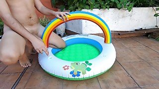 Inflatable pool