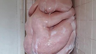 Big fat goddess washes herself