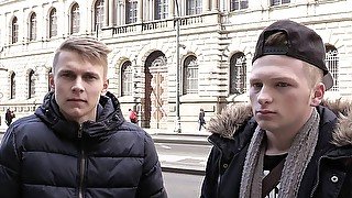 Two European twinks worship the same D in POV