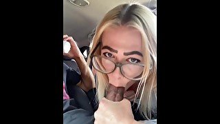 Sexy Snowbunny sucking bbc like a lolipop