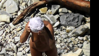 Beach voyeur mature couples have sex 1