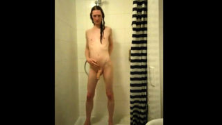 Vid 8: Taking a shower