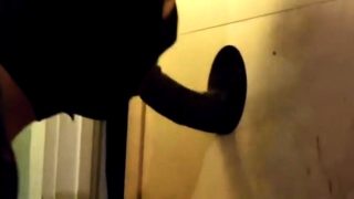 BBC getting sucked at homemade glory hole with CIM