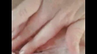 young pussy play squirting