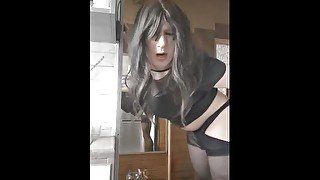 Hot CD try anal in the kitchen