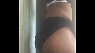 JuicyJya9-Strip Tease ASS-NAKED