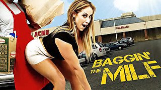 Baggin the Milf - VR Porn starring Eva Notty - NaughtyAmericaVR