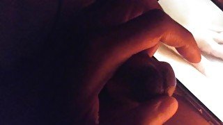 Longer masturbating to vid by roxy @roxycums69