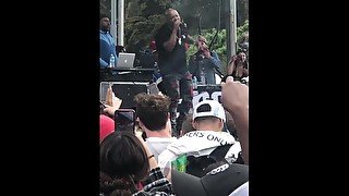 Too Short coming on stage for 4/20 fest hippie hill