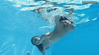 Hottest Petite Tightest Babe Underwater - Bonnie Dolce