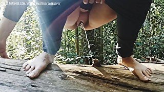 Teen Masturbates and Squirts all over the forest!