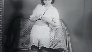 Sexy Mature Lady in Stockings Takes Off getting off(1950s Vintage)
